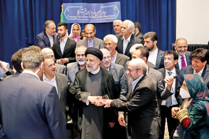 هیچ ایرانی به کشور ممنوع‌الورود نیست
